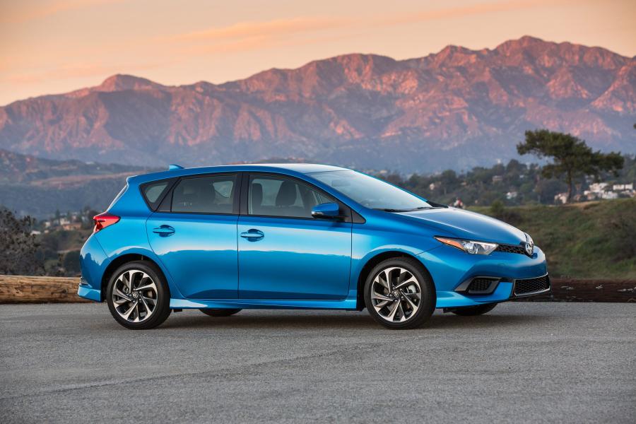  Scion iM 2015 года  (фото 16 из 48)